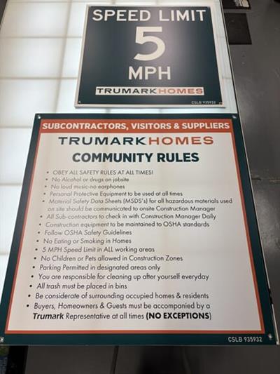 Construction & Regulation Signs Photo